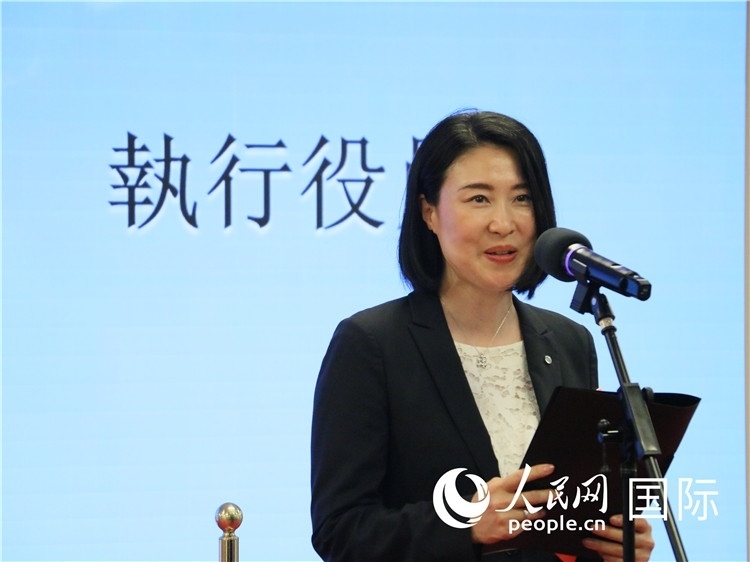 日本航空株式會社執(zhí)行役員西原口香織致辭。人民網(wǎng) 許可攝