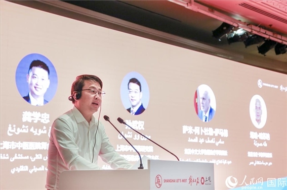 龔學忠在發(fā)言中。人民網(wǎng)記者 黃培昭攝