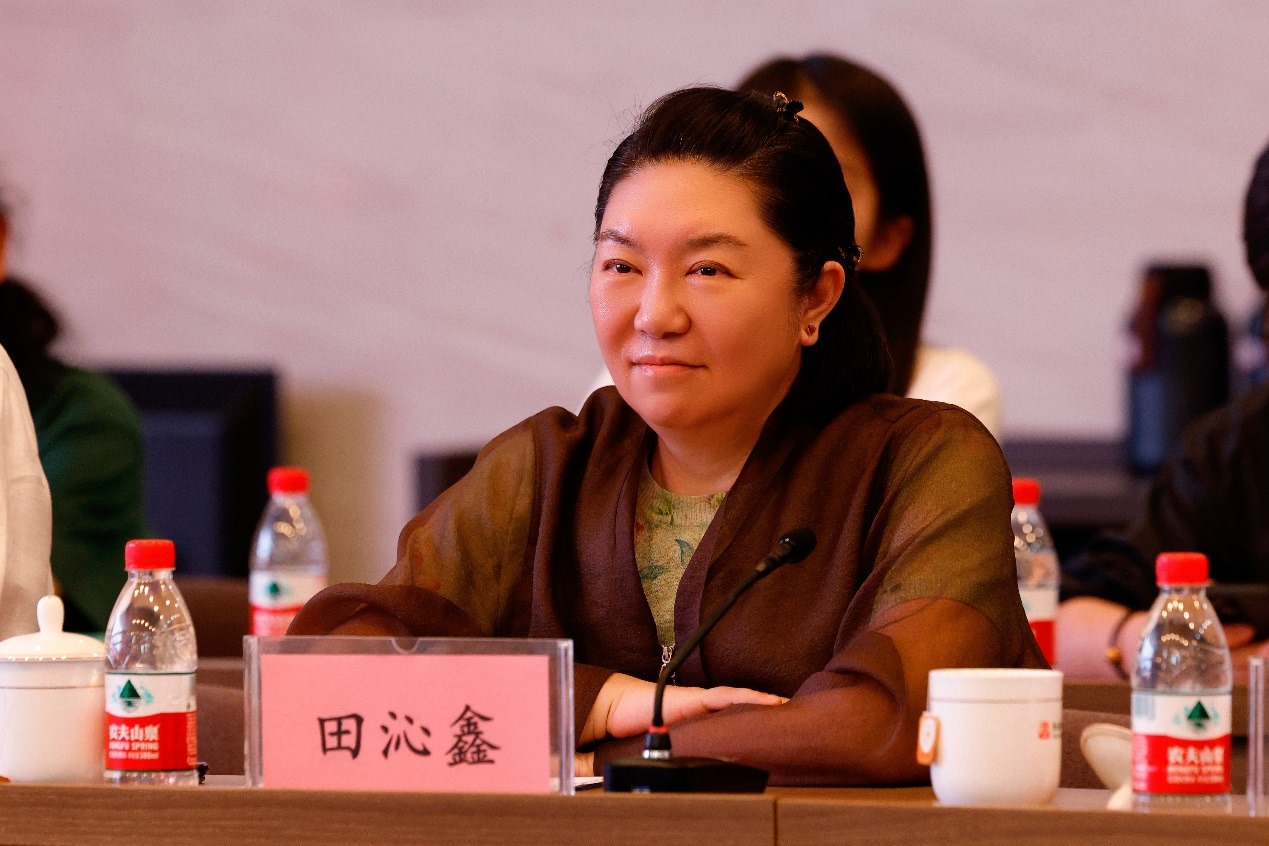 中國(guó)國(guó)家話劇院院長(zhǎng)田沁鑫。國(guó)話供圖