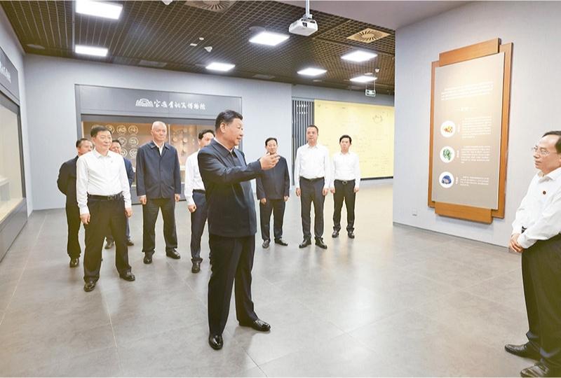 2024年9月10日，中共中央總書記、國家主席、中央軍委主席習近平在前往甘肅考察途中，來到陜西省寶雞市參觀寶雞青銅器博物院。 新華社記者 王曄/攝