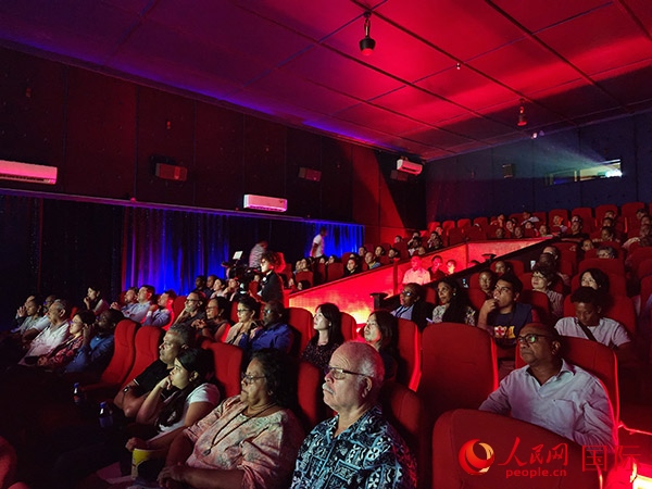 塞舌爾首屆中國(guó)電影節(jié)開(kāi)幕式現(xiàn)場(chǎng)。人民網(wǎng)記者 黃煒鑫攝