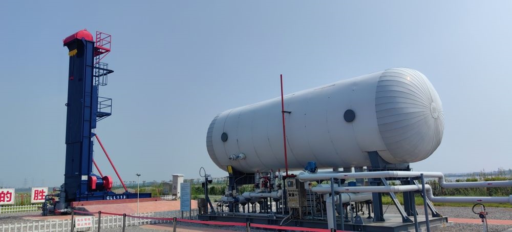 2024年8月30日，勝利油田萊113區(qū)塊CCUS項(xiàng)目現(xiàn)場(chǎng)。新華社記者 陳國(guó)峰 攝