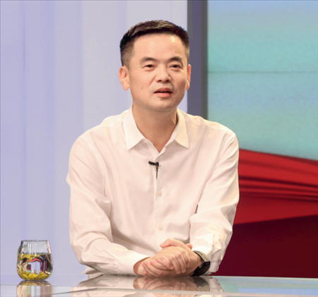 采訪對(duì)象：湖州市委常委、安吉縣委書(shū)記楊衛(wèi)東