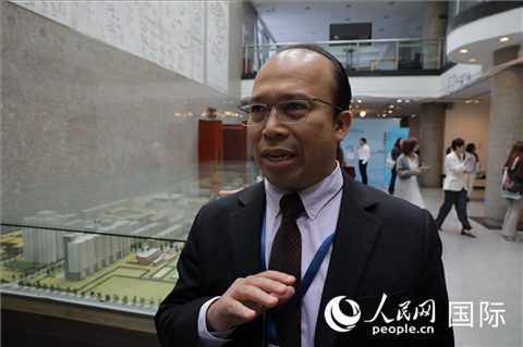 馬來西亞駐華使館參贊阿茲蘭接受人民網(wǎng)采訪。人民網(wǎng) 王婧攝