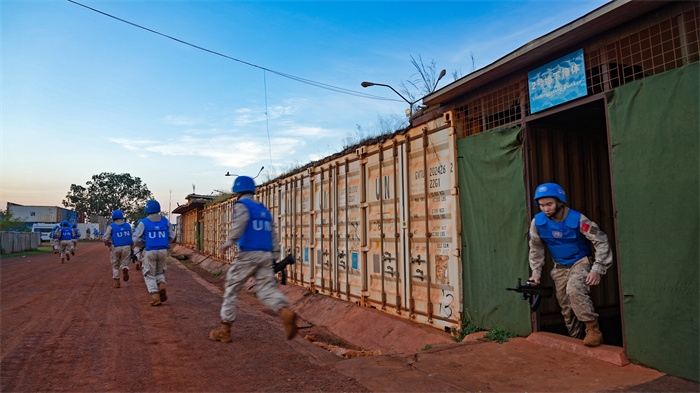 支援加強(qiáng)警戒點位。孫亞斌攝