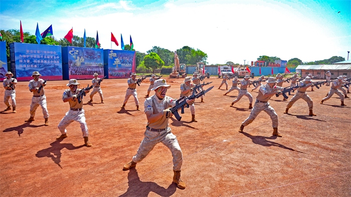 刺殺操表演。王軍杰攝