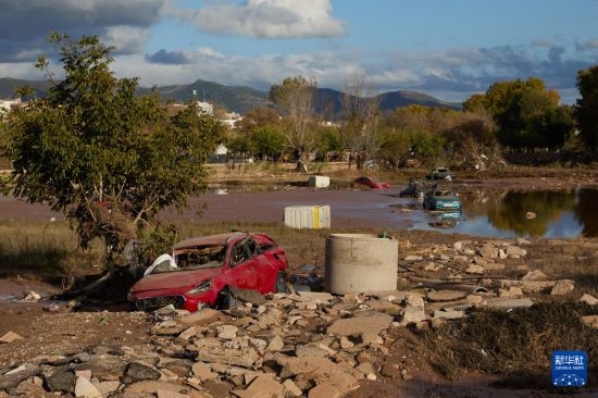 這是11月2日在西班牙烏鐵爾拍攝的受災(zāi)區(qū)域。新華社記者 孟鼎博 攝