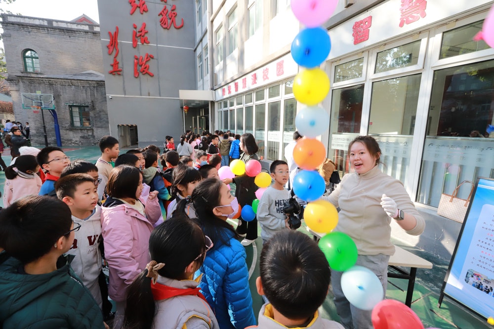 科學(xué)節(jié)現(xiàn)場(chǎng)。校方供圖