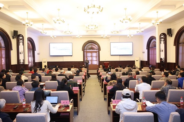 “杰出少年示范數(shù)學(xué)班”開班儀式現(xiàn)場。校方供圖