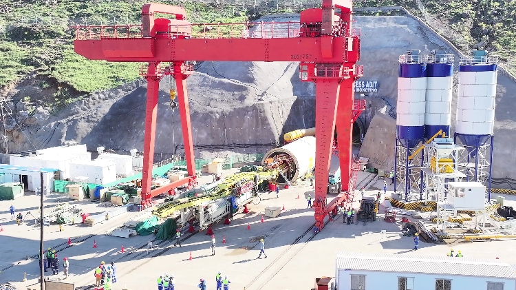 項(xiàng)目步進(jìn)現(xiàn)場。中水電十一局供圖