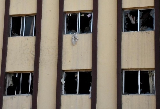 這是11月29日在敘利亞阿勒頗拍攝的一處遭襲建筑。新華社發(fā)