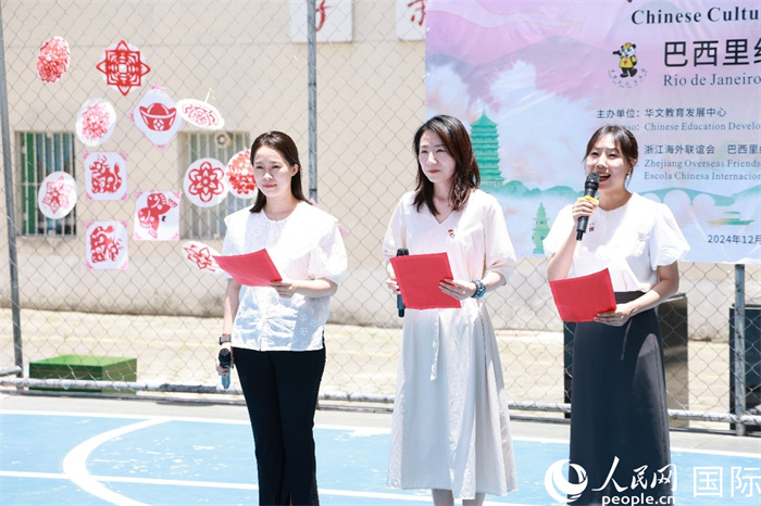 詩(shī)歌朗誦《我的南方和北方》表達(dá)了對(duì)祖國(guó)家鄉(xiāng)大好河山的熱愛(ài)。人民網(wǎng)記者 陳海琪攝