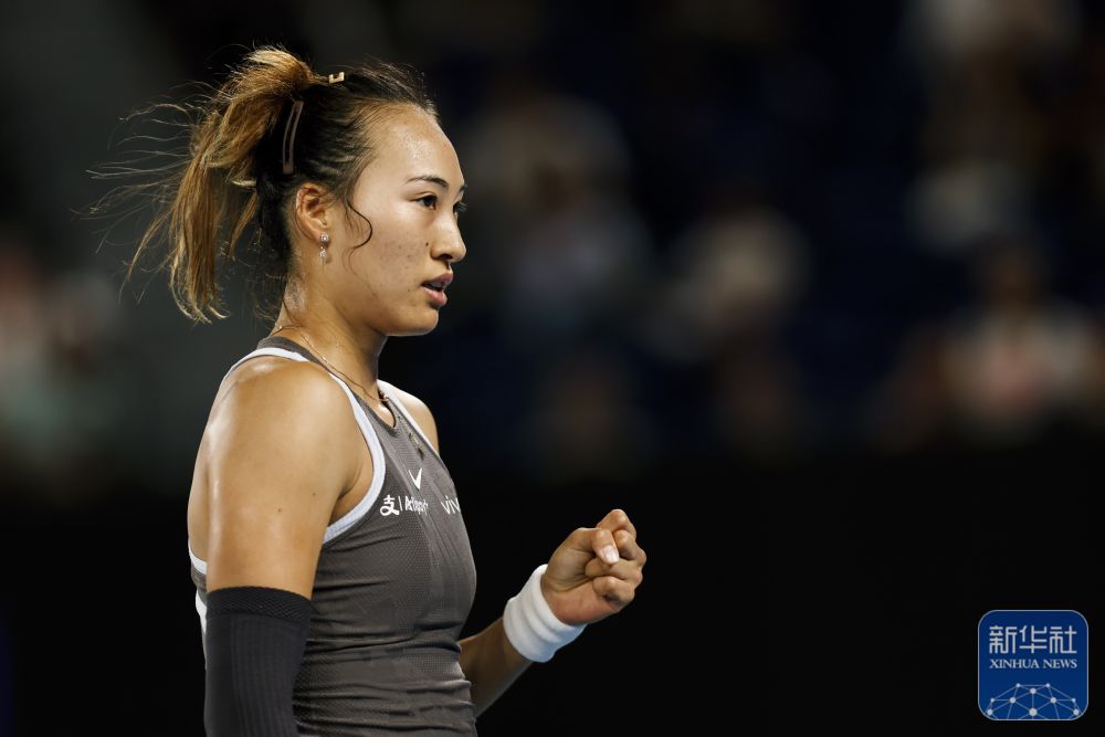 ↑鄭欽文在比賽中慶祝得分。新華社記者 馬平 攝