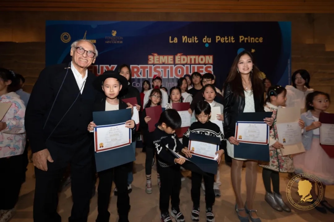 第三屆國際藝術聯(lián)創(chuàng)聯(lián)展盛大開幕。法中交流促進會供圖