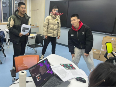 智能無人系統(tǒng)“做中悟”高階項目式課程。校方供圖