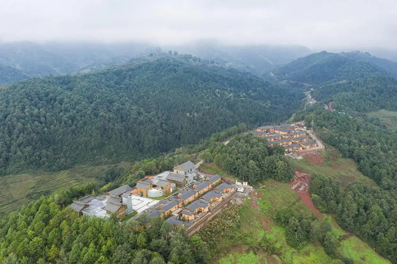 2020年10月13日拍攝的三河村新村聚居點。 