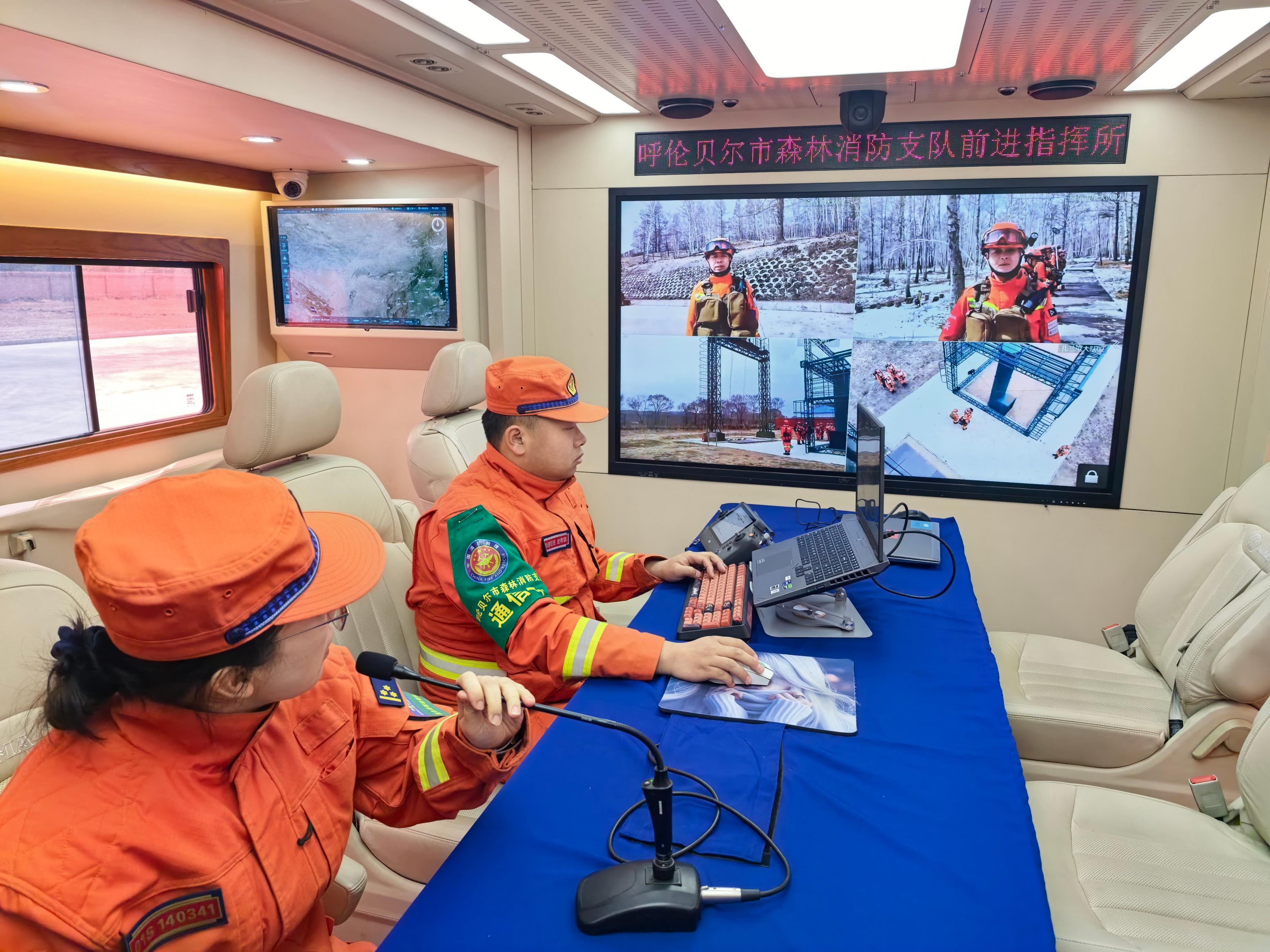呼倫貝爾市森林消防支隊(duì)前進(jìn)指揮所。人民網(wǎng)記者 郝萍攝