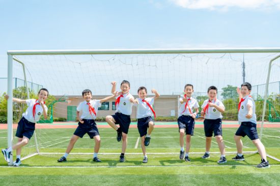 重慶高新區(qū)學(xué)子。