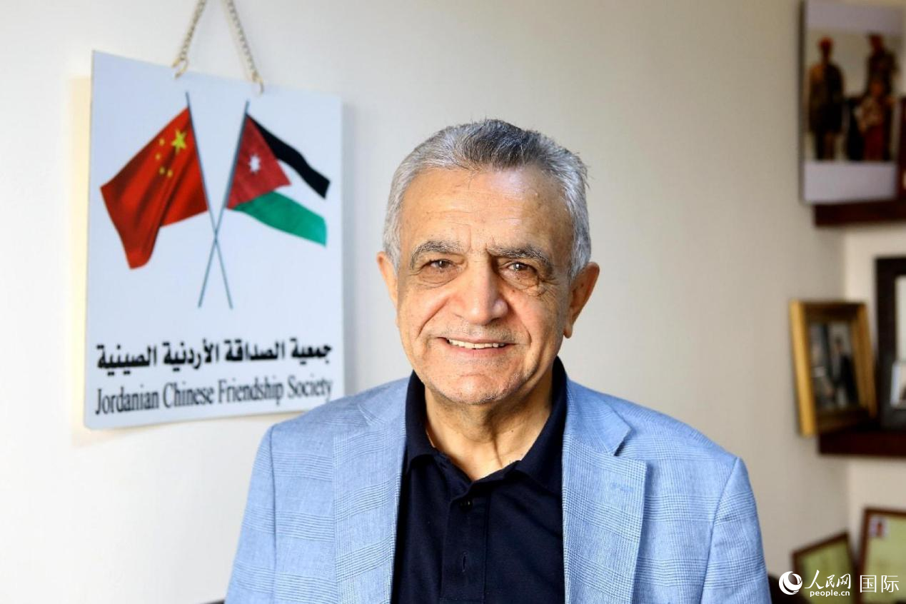 圖為約中友協(xié)主席賈邁勒·達(dá)穆?tīng)?。人民網(wǎng)納達(dá)爾·達(dá)烏德攝