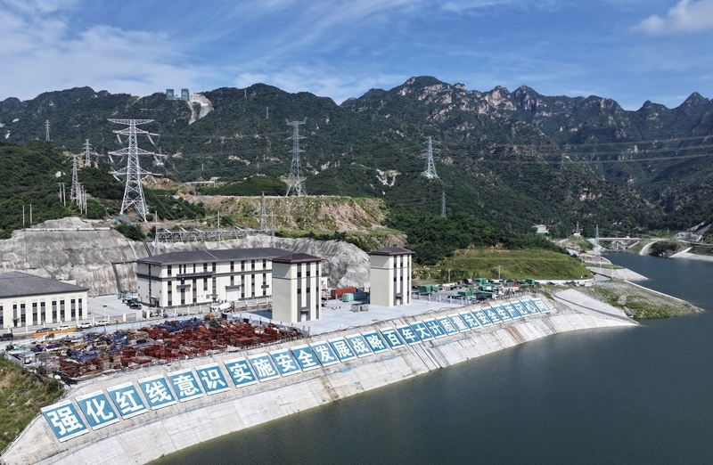 河北易縣:抽水蓄能電站配套工程500千伏特高壓送出線路投運(yùn)(4)XxjpsgC007023_20250827_PEPFN0A001.jpg